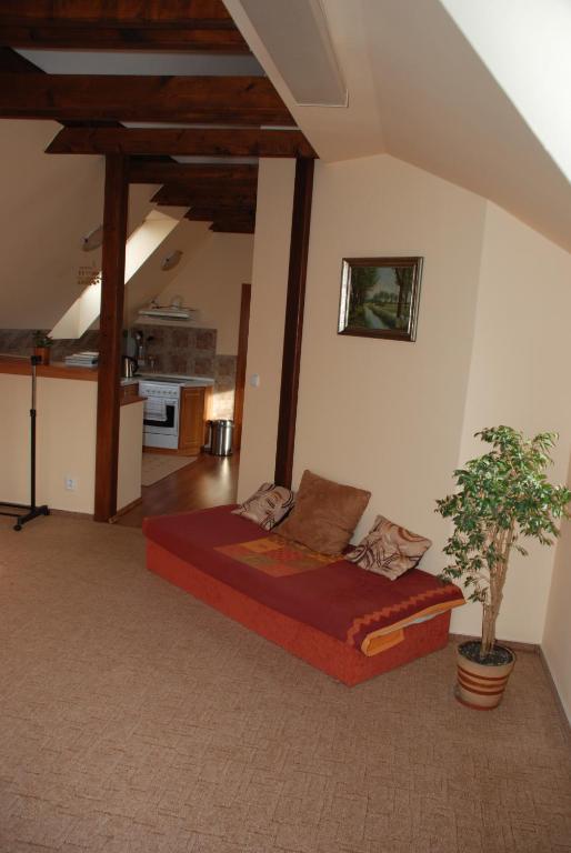 Apartmán KOI Apartman Veltrusy Kültér fotó