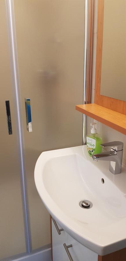 Apartmán KOI Apartman Veltrusy Kültér fotó